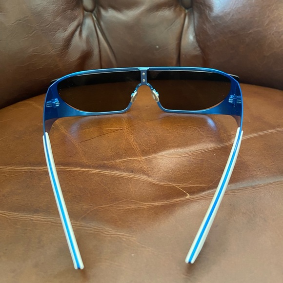 Dior and Rihanna collab sunglasses - Picture 8 of 12